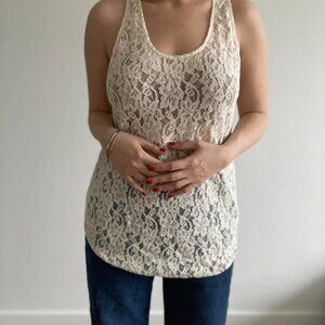 Aritzia Wilfred Madeline Tank Top Sleeveless Lace Racerback Blouse Size Small
